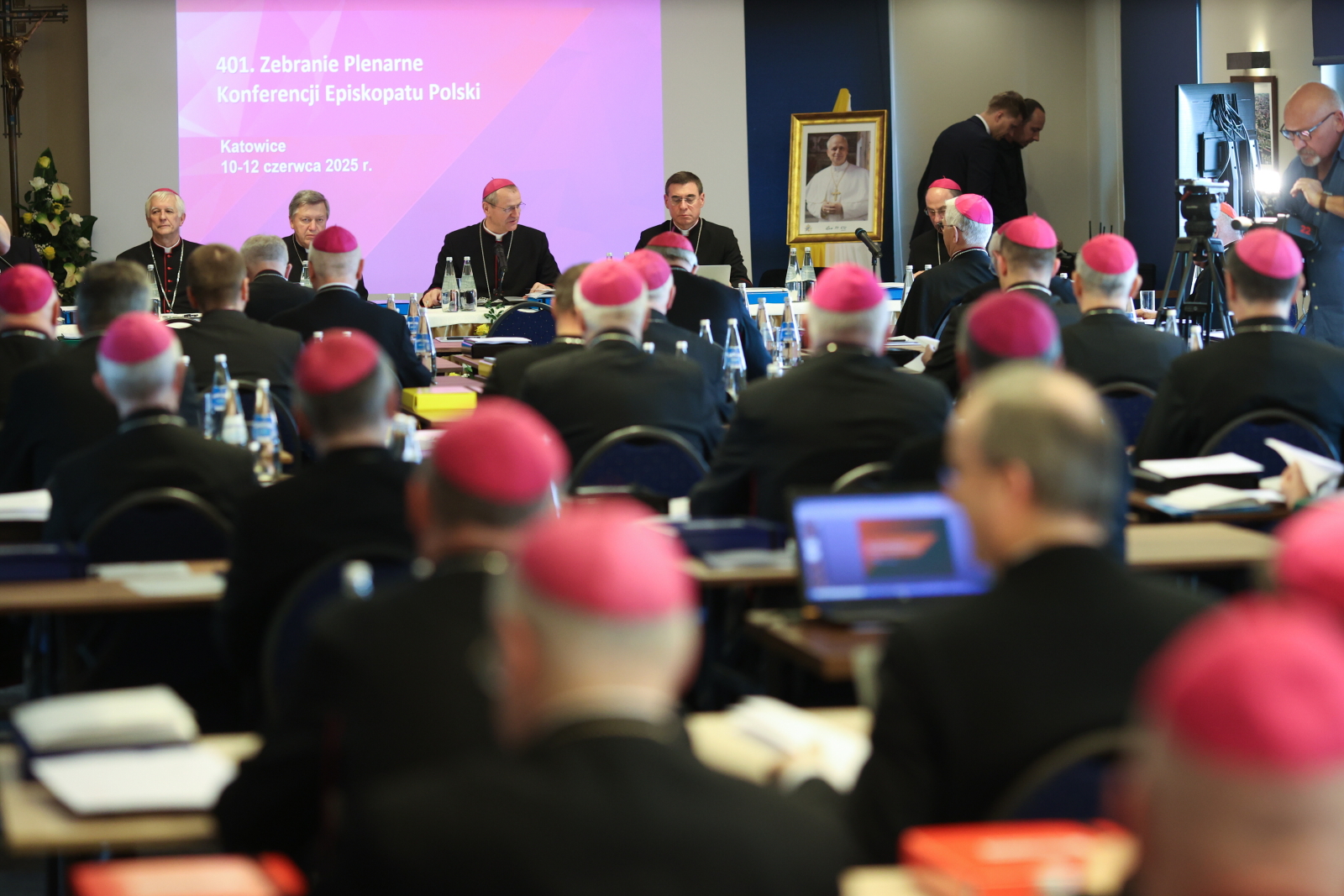 Kiedy zostanie zatwierdzony dokument dot. powołania komisji ekspertów ds. pedofilii? Abp Wojda wyjaśnia