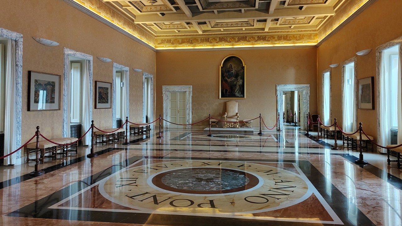 Castel Gandolfo: czy papieski pałac przestanie pełnić funkcję muzeum, aby tego lata gościć Leona XIV?