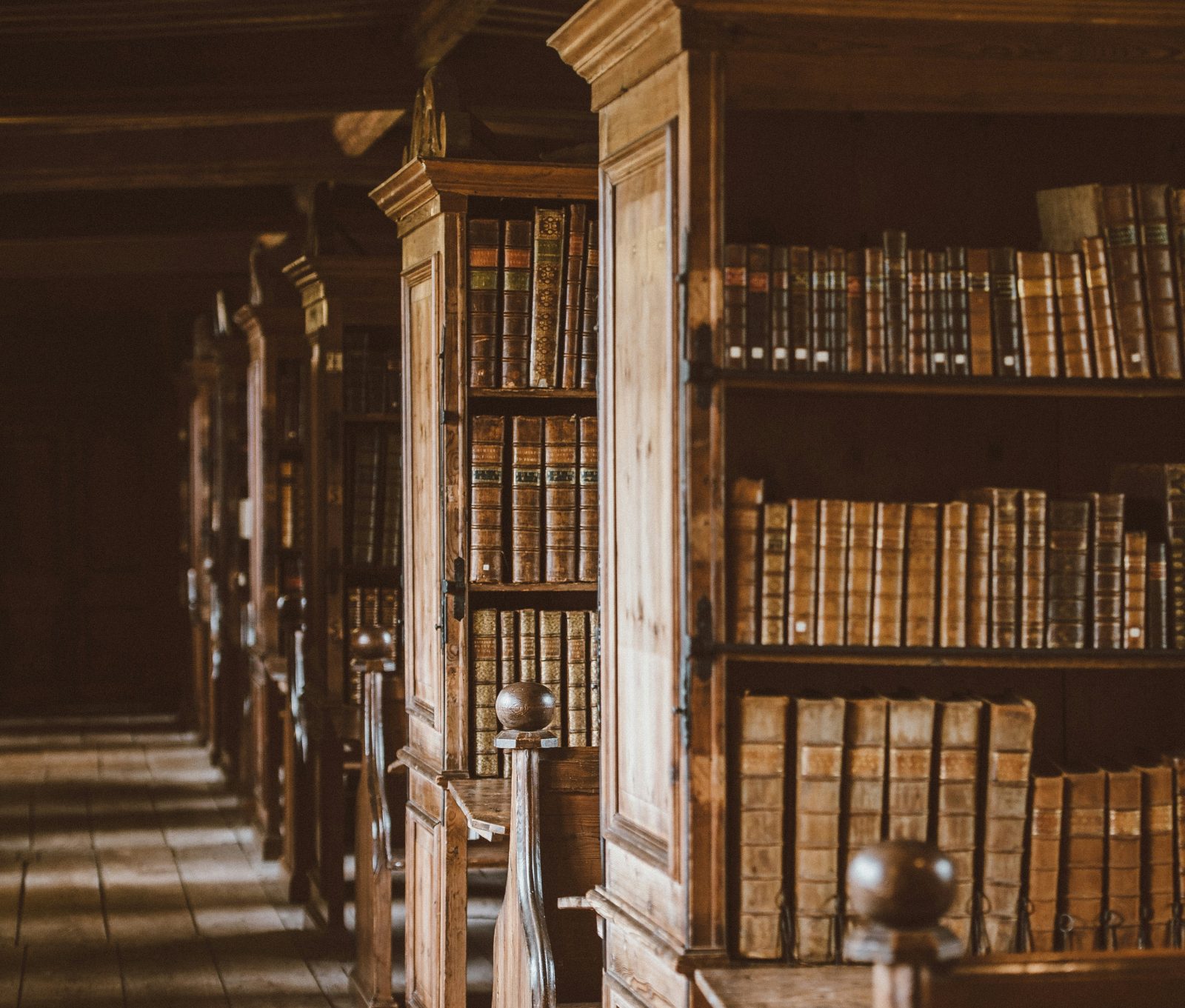 Węgry: w opactwie benedyktyńskim żarłoczny chrząszcz zagraża zbiorom bibliotecznym