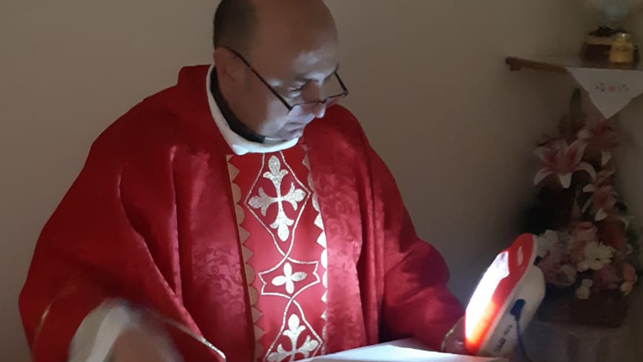 O. Romanelli: sytuacja w Gazie coraz poważniejsza, módlcie się za nas