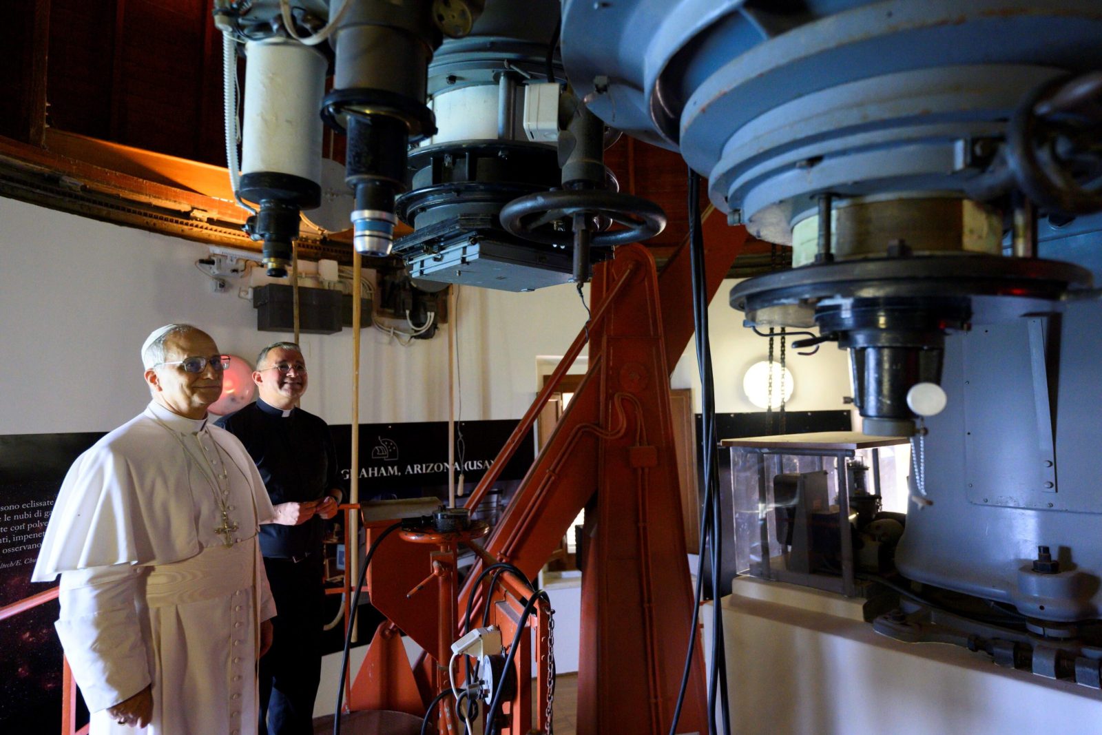 Leon XIV zwiedził Watykańskie Obserwatorium Astronomiczne