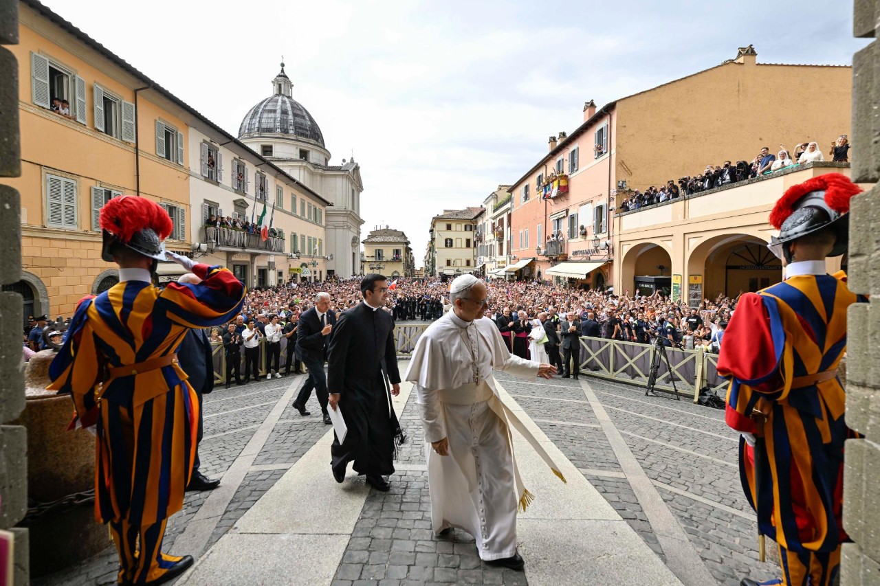 Papież ponownie pojedzie do Castel Gandolfo oraz Albano