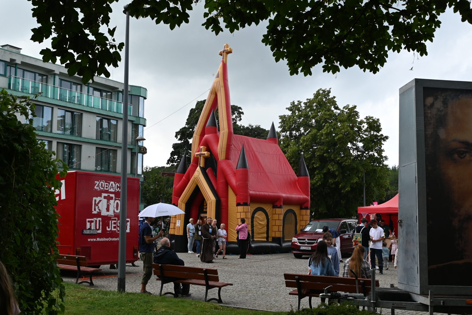 „Kościół wędrowny” nie jedno ma imię, czyli Przystań z Jezusem [+GALERIA]