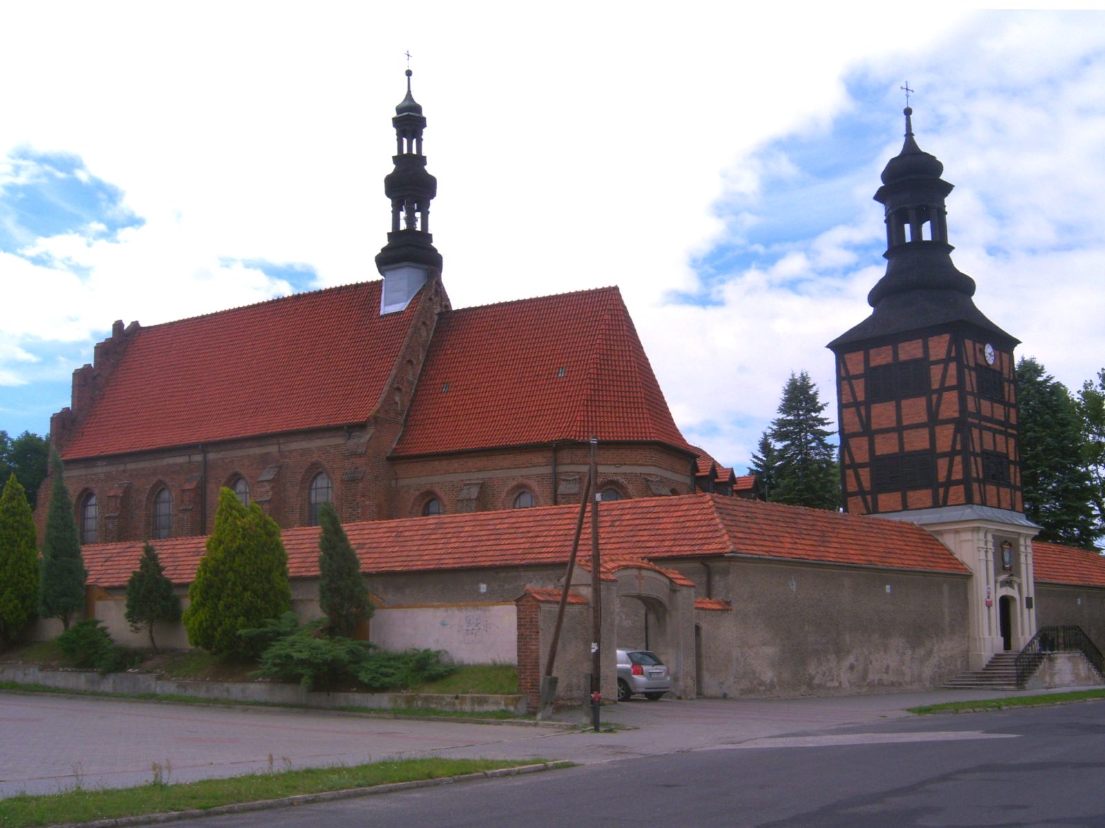 Kolejny etap prac badawczych w kryptach klasztoru w Kazimierzu Biskupim