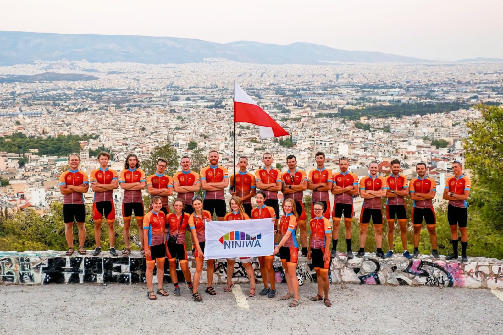 Ateny: „Moja Wielka Grecka Wyprawa” – Rowerzyści NINIWA Team u celu podróży [+GALERIA]
