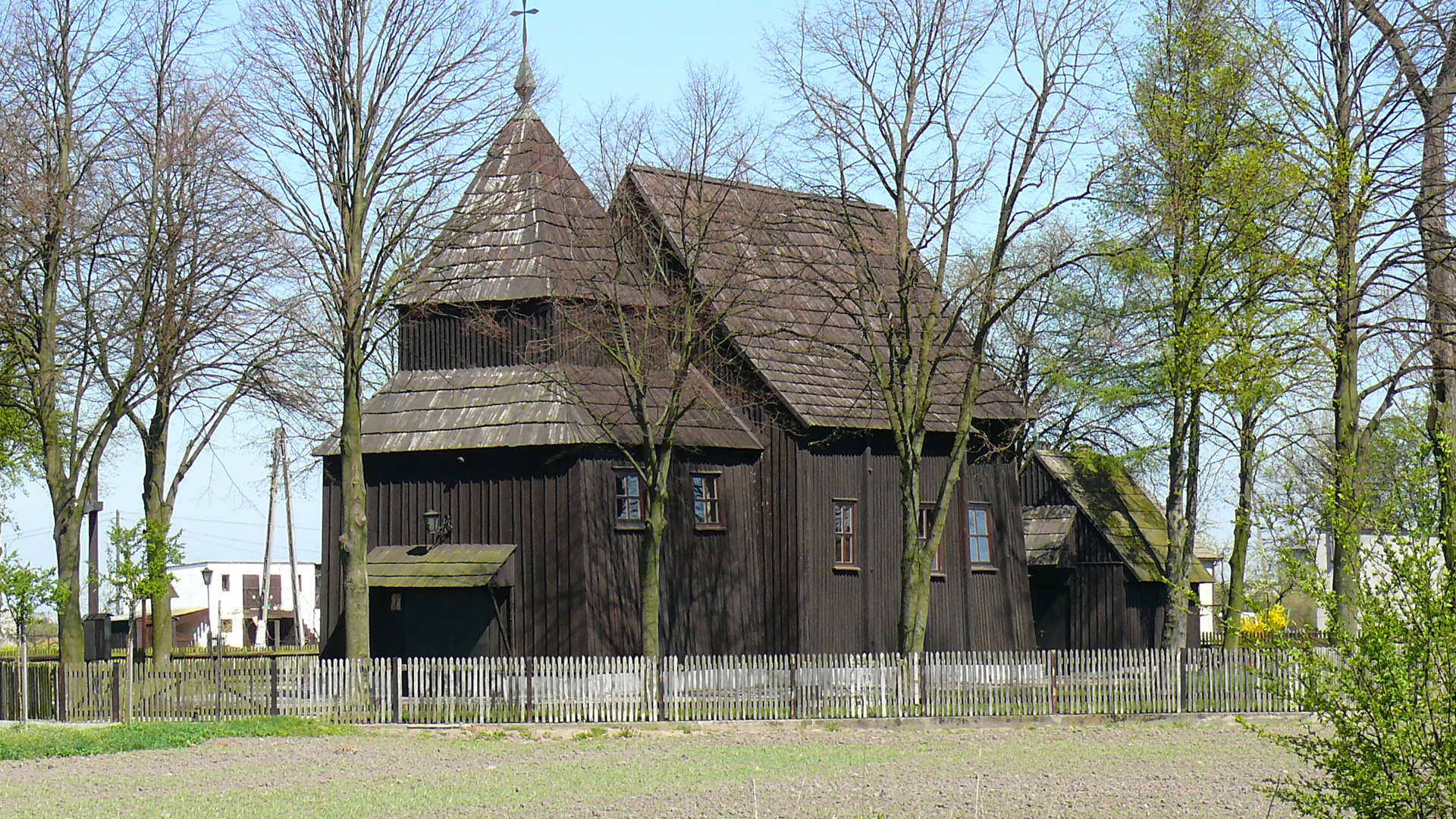 Archidiecezja gnieźnieńska: niedługo Dni Architektury Drewnianej