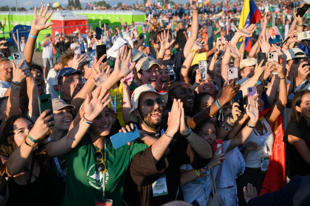 „Jestem najszczęśliwszym człowiekiem na świecie” – młodzi dzielili się świadectwami