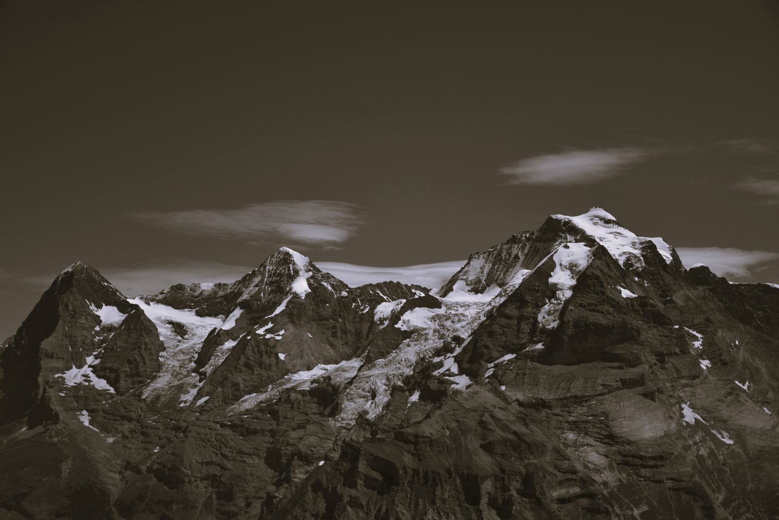 W szwajcarskich Alpach znaleziono dwa ciała – to prawdopodobnie obywatele Polski