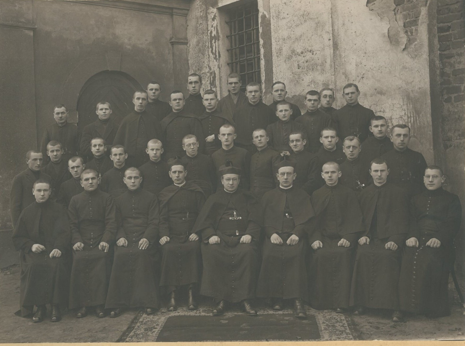 Jan Nawrat OMI – wychowawca pokoleń oblatów