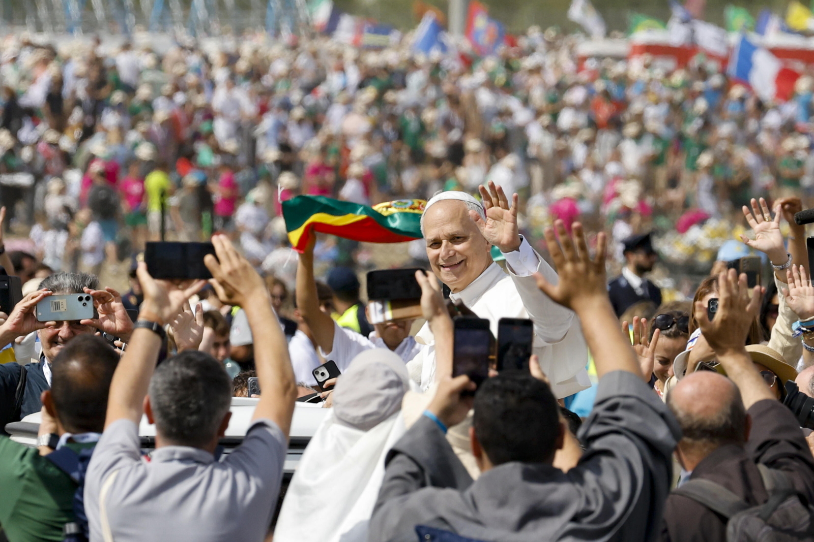 Niespodziewane pożegnanie Leona XIV z młodzieżą na Tor Vergata
