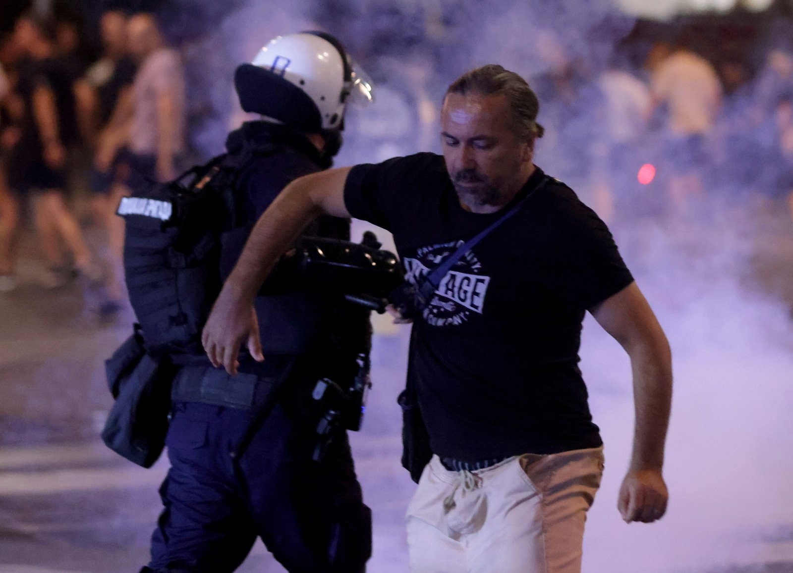 Serbia: piąta noc niepokojów – policja znów starła się z antyrządowymi demonstrantami