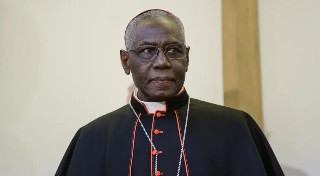 Kard. Robert Sarah apeluje do Polaków: pozostańcie wierni chrześcijaństwu