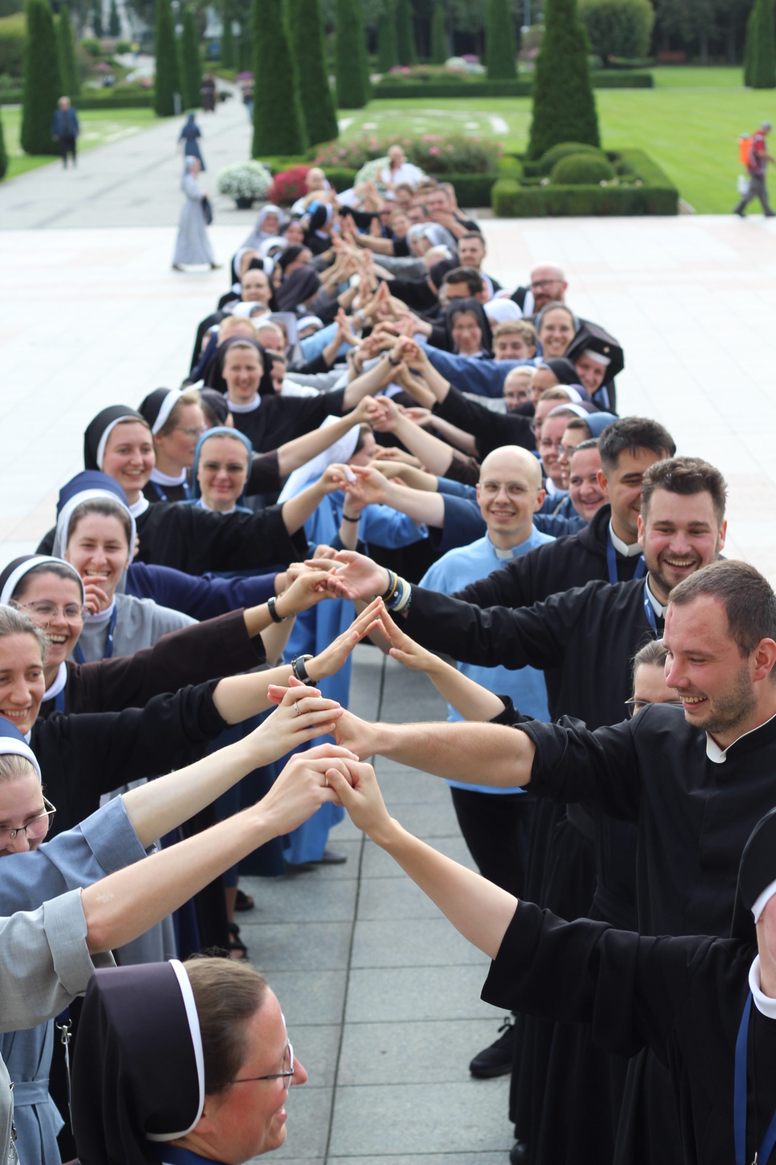 Abp Przybylski na Światowy Dzień Życia Konsekrowanego: przebudźmy się do misji i ewangelizacji!