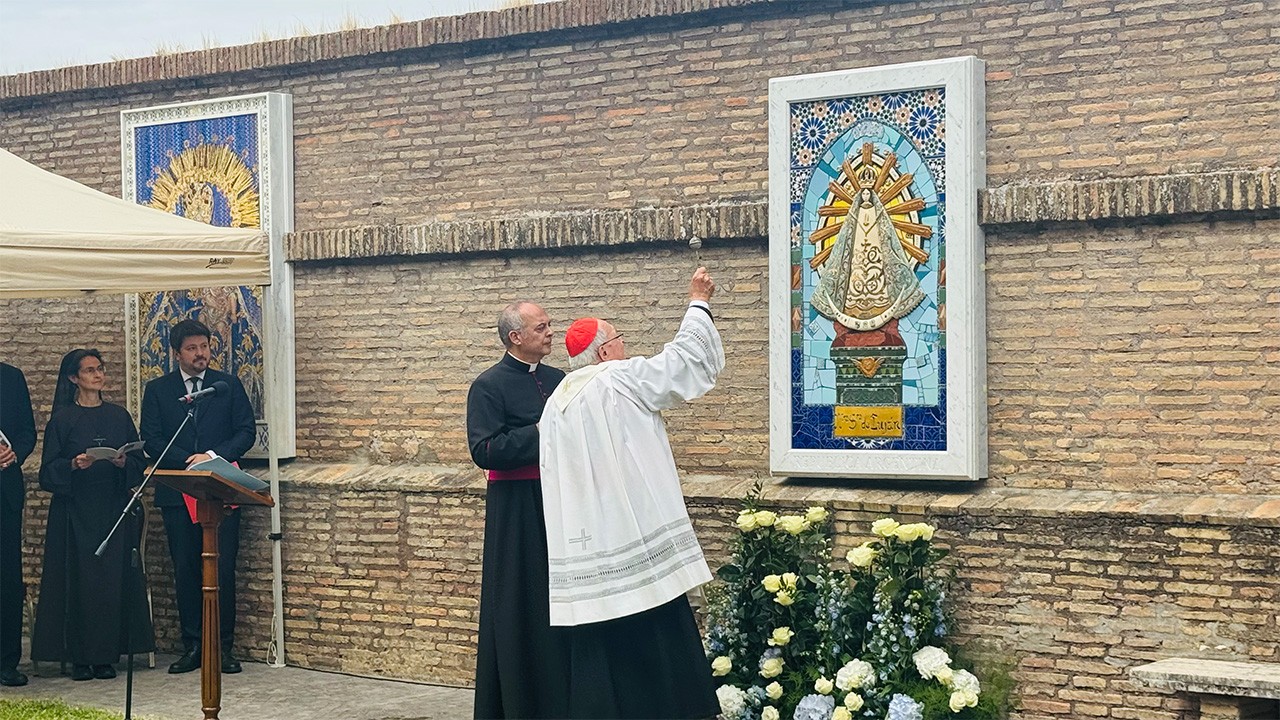 Matka Boża z Luján w Ogrodach Watykańskich