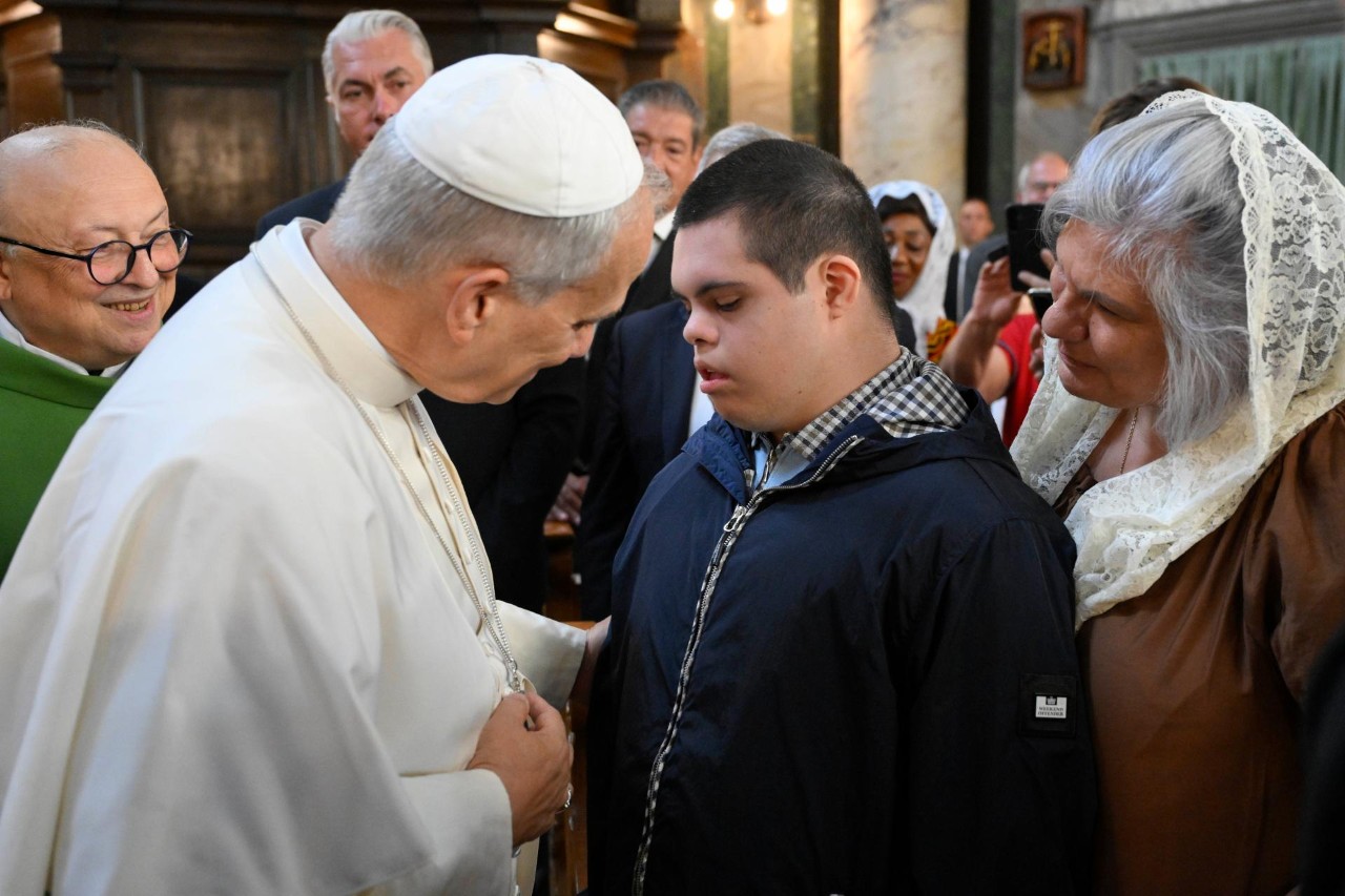 Leon XIV apeluje o otoczenie chorych samarytańską miłością