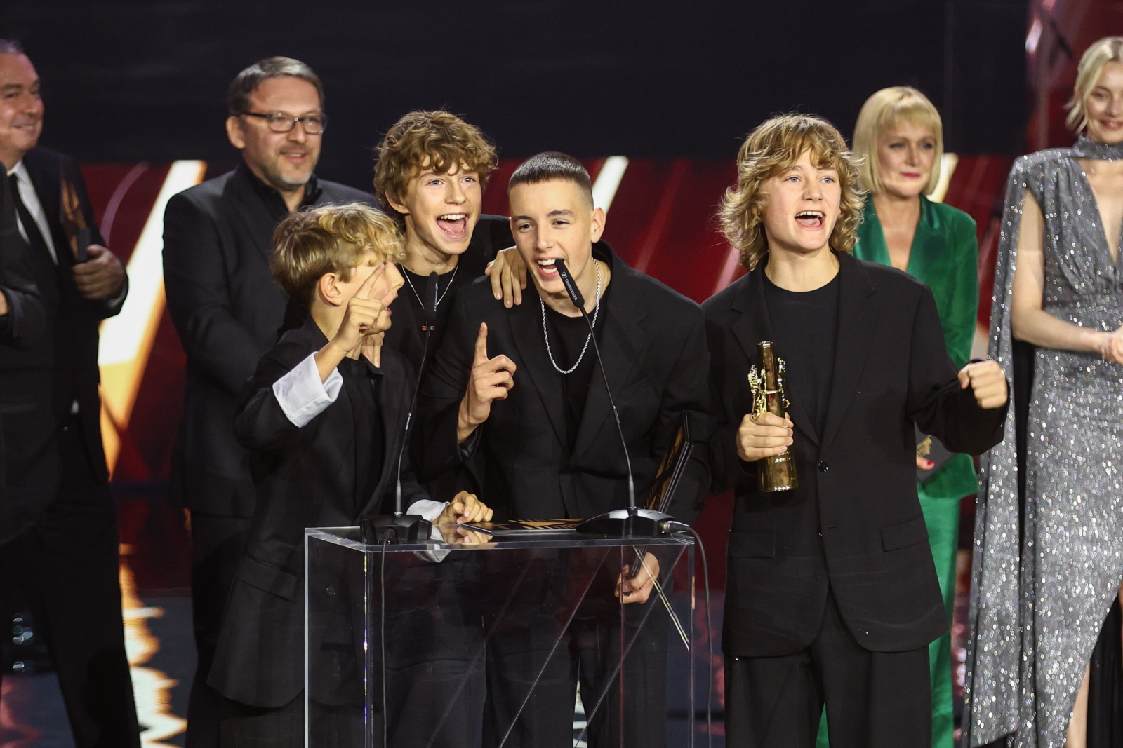 Złote Lwy dla „Ministrantów” Piotra Domalewskiego [+GALERIA]