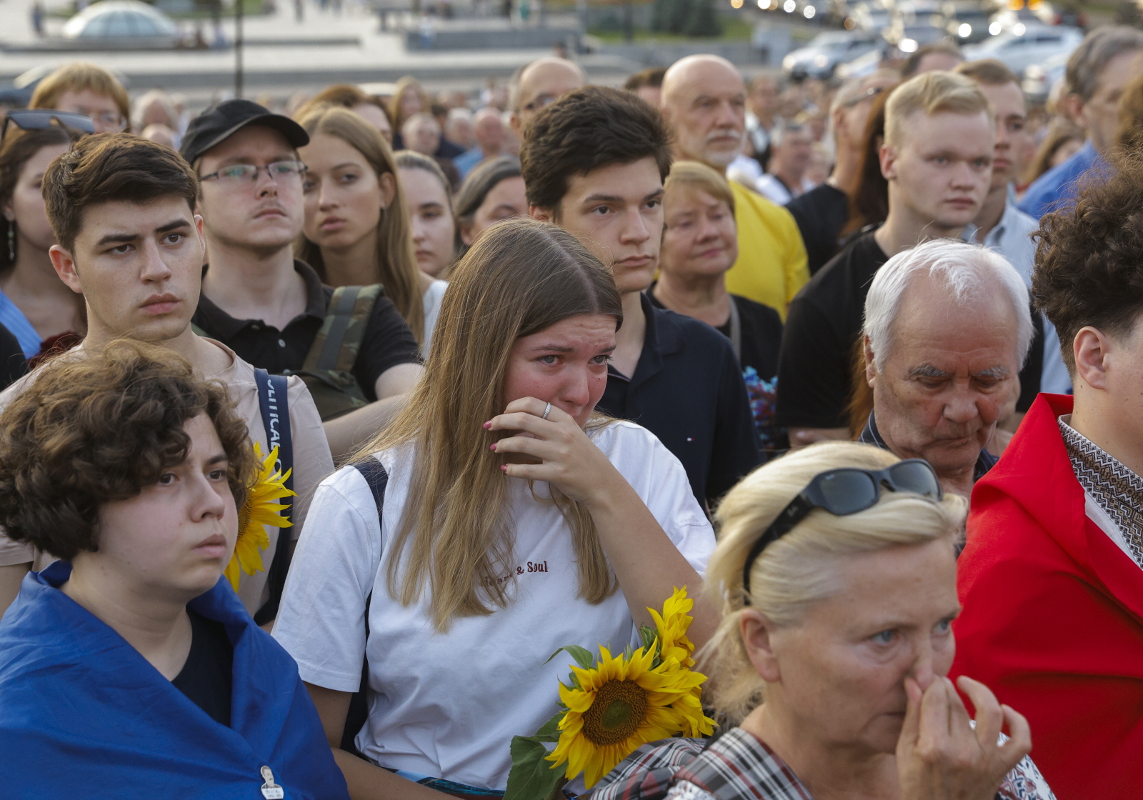 Tysiące osób pożegnały zabitego we Lwowie Andrija Parubija [+GALERIA]