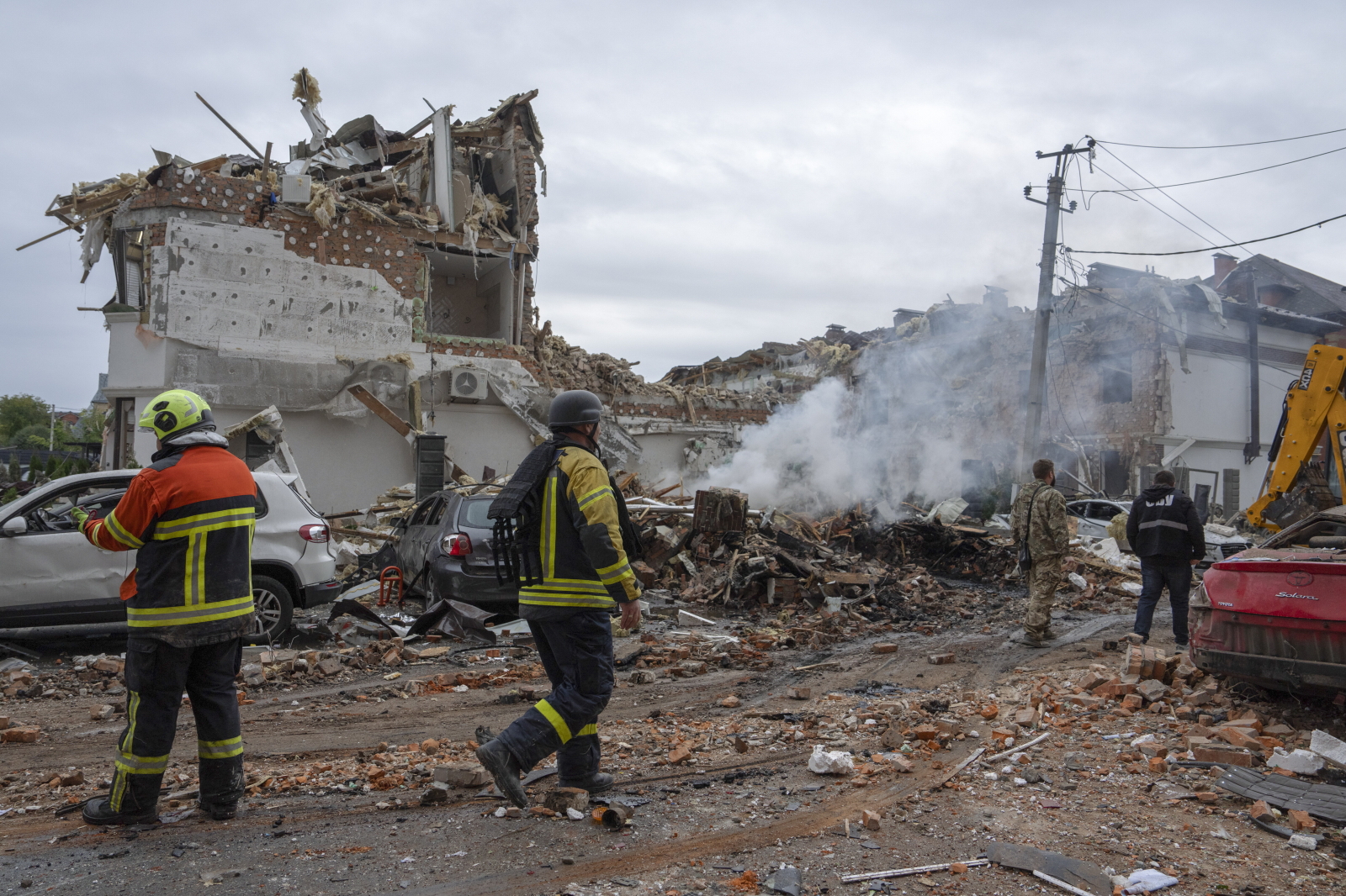 Rosyjski pocisk uszkodził polską ambasadę w Ukrainie [+GALERIA]