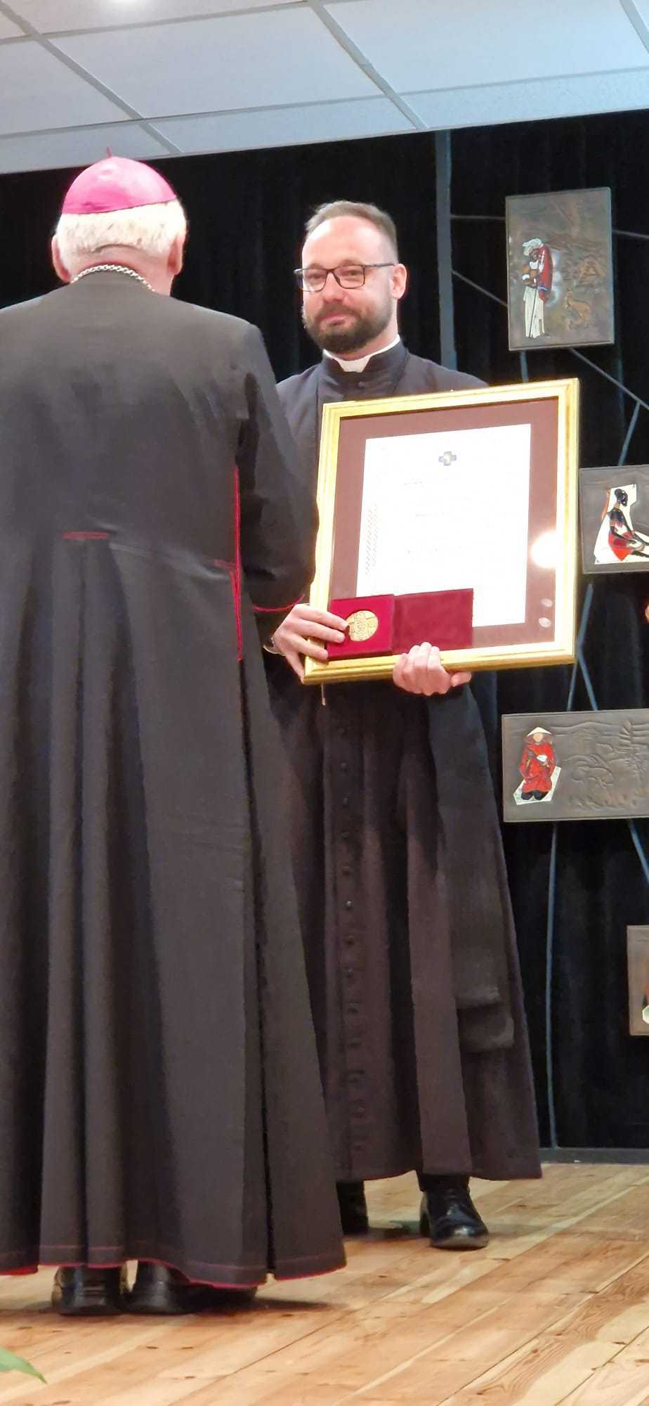 Nasza redakcja otrzymała medal „Benemerenti in Opere Evangelizationis”
