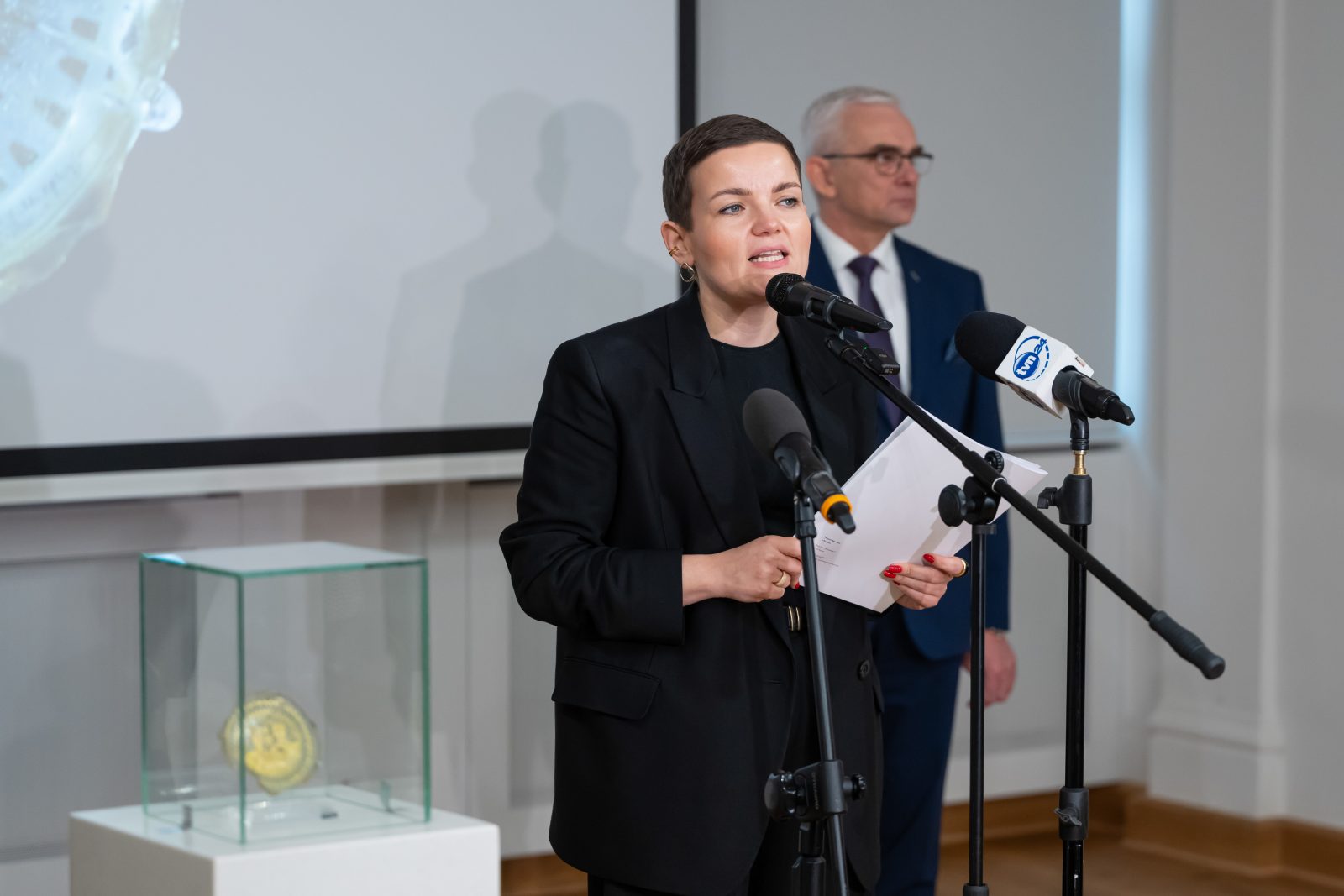 Poznań: fragment starożytnego rzymskiego naczynia zwrócony do muzeum [+GALERIA]