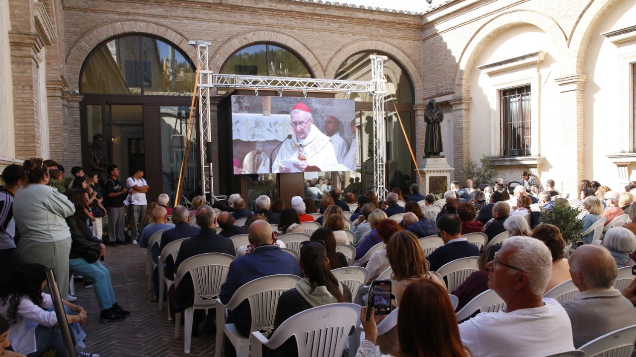 Kard. Parolin: Św. Karol Acutis – perła Asyżu i dar dla Kościoła