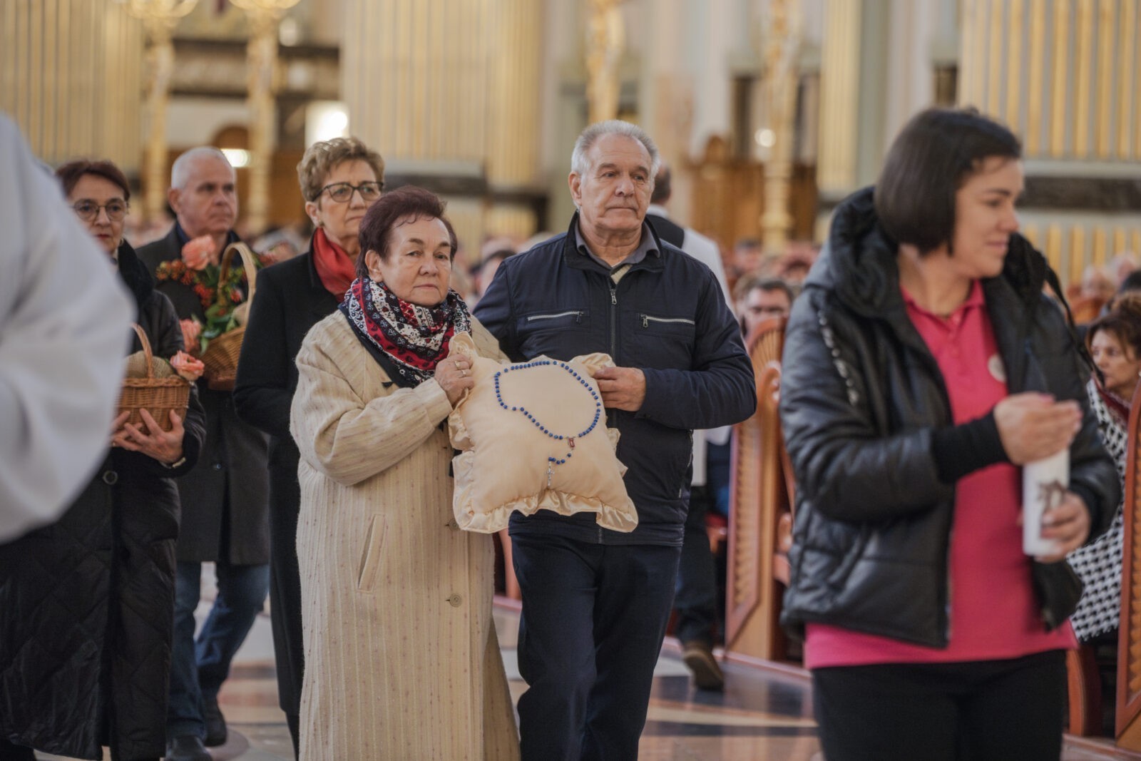 Wdzięczność, która unosi się jak modlitwa – Jubileuszowy Rodzinny Dzień Seniora w Licheniu [+GALERIA]