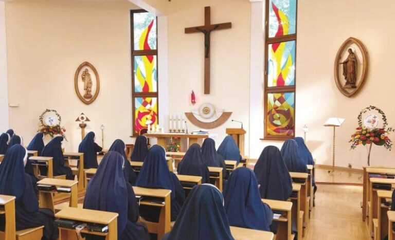 Matka Maria Dąbrówka Augustyn ponownie Przełożoną Generalną Sióstr Służebniczek NMNP