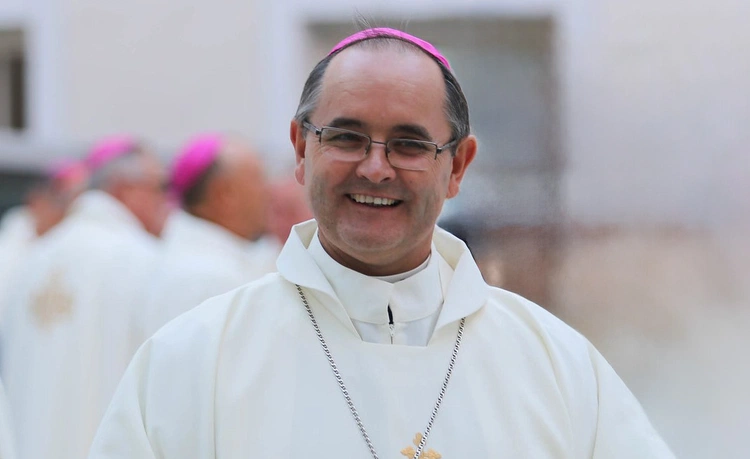 Ingres ks. arcybiskupa Andrzeja Przybylskiego do Katedry Chrystusa Króla w Katowicach