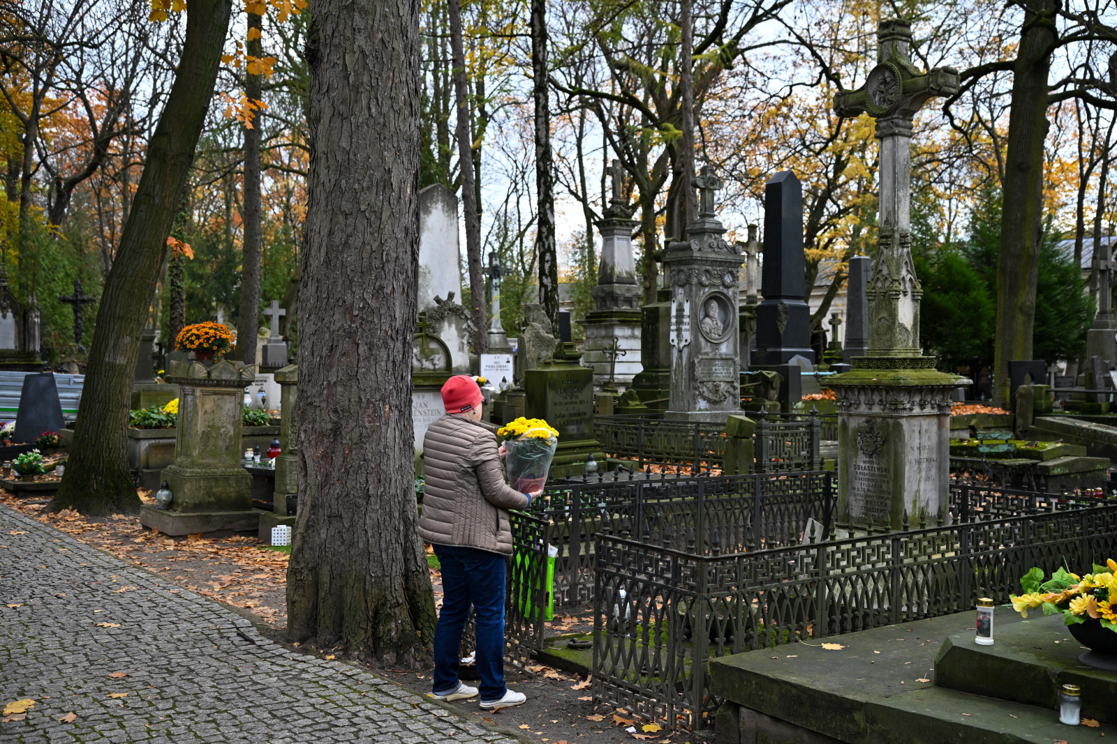 Abp Przybylski: Kościół głosi prymat osoby nad rzeczami