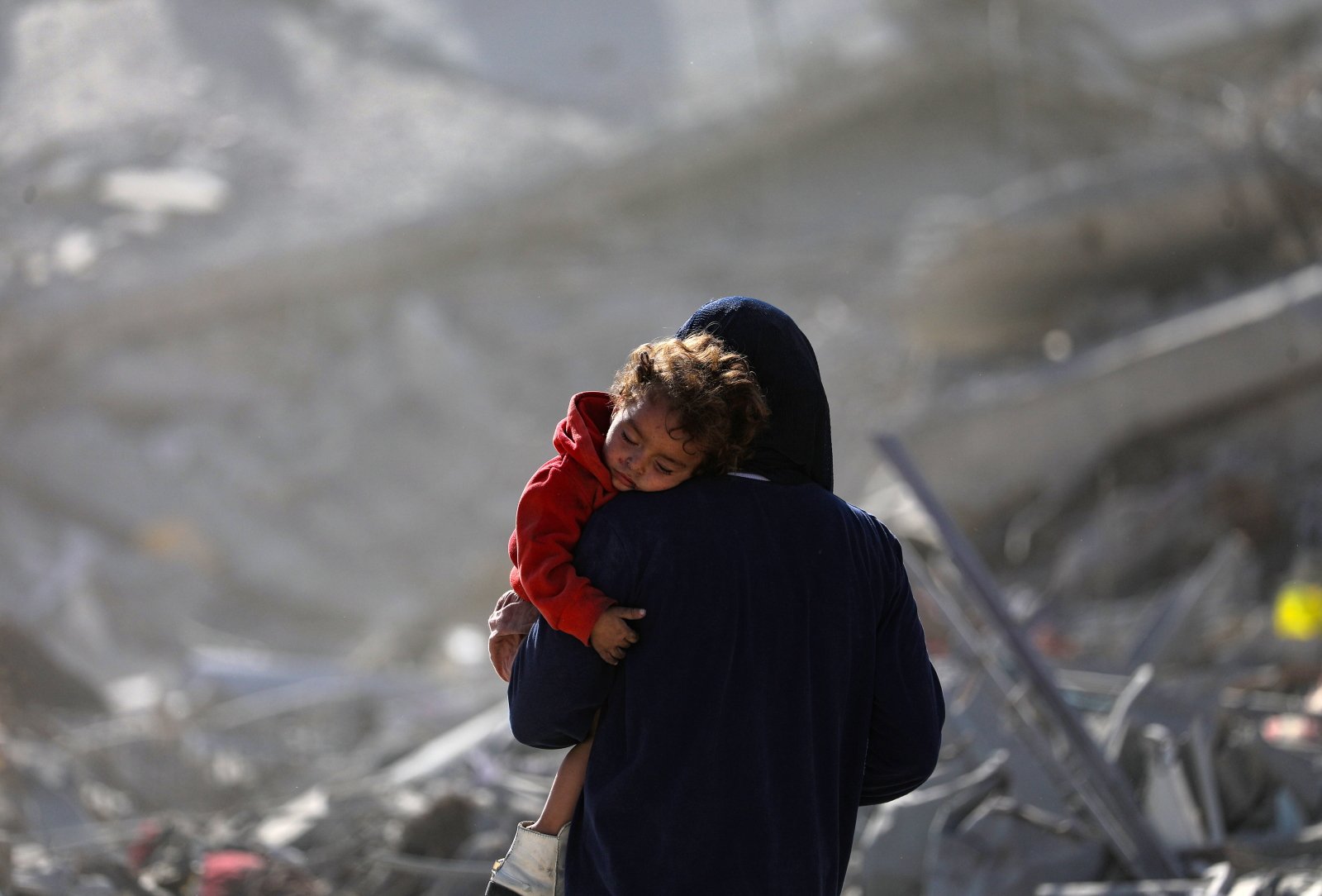 Strefa Gazy: seria izraelskich nalotów, w tym w pobliżu szpitala