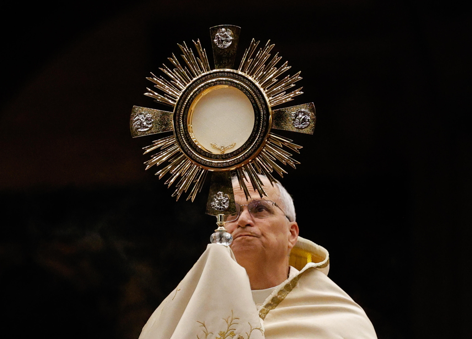 Papież Leon XIV: trzymając wzrok utkwiony w Jezusie i otwierając żagle serca na Jego Ducha