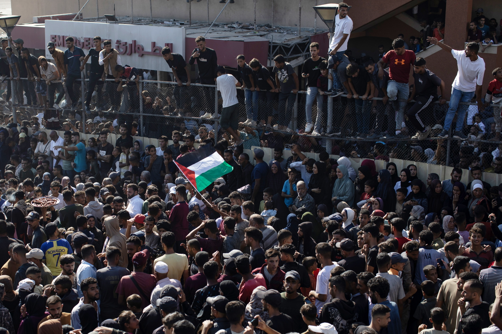 Co czuje po uwolnieniu zakładników ks. Gabriel Romanelli?