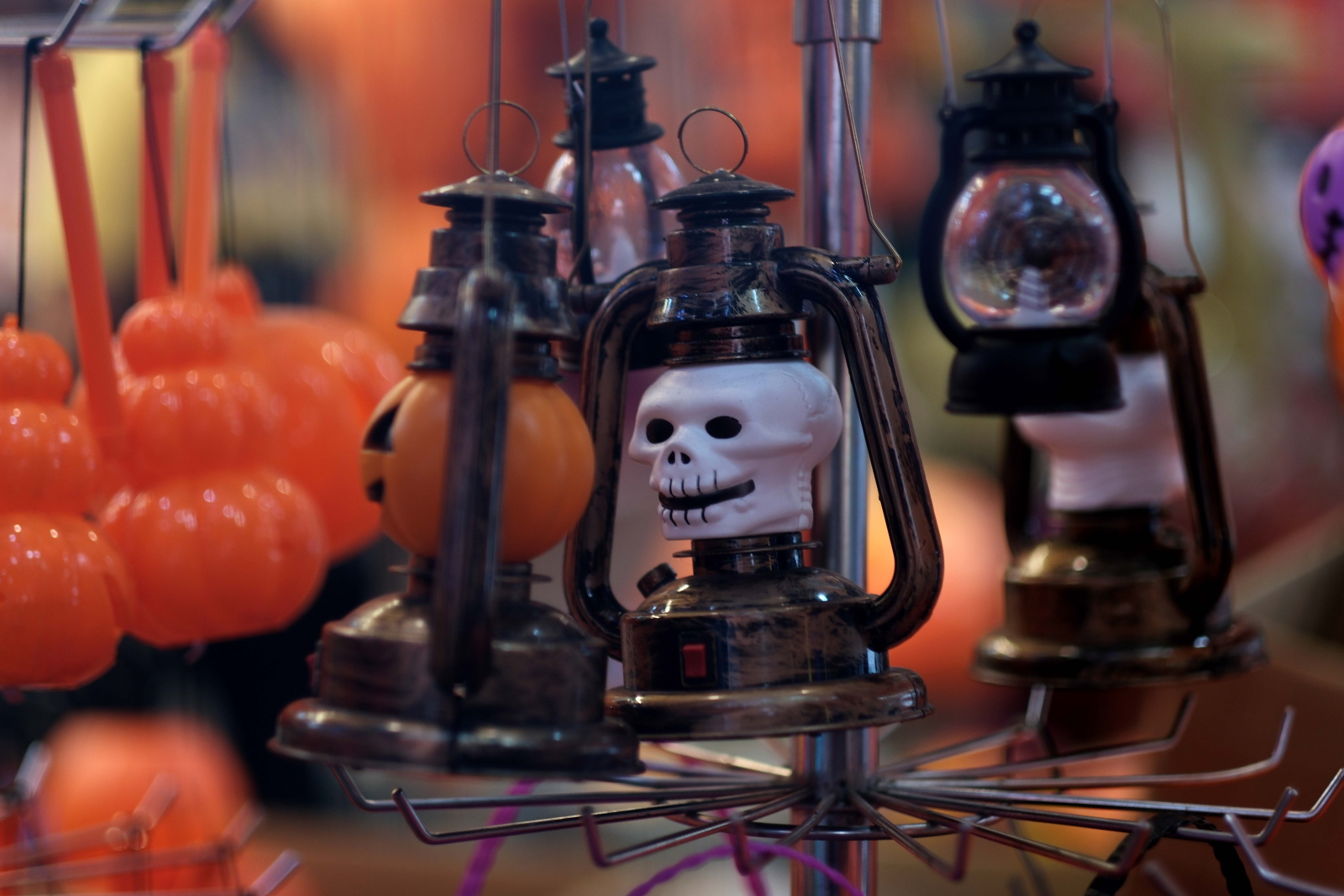 USA: żydowscy i katoliccy przywódcy religijni potępiają halloweenową platformę