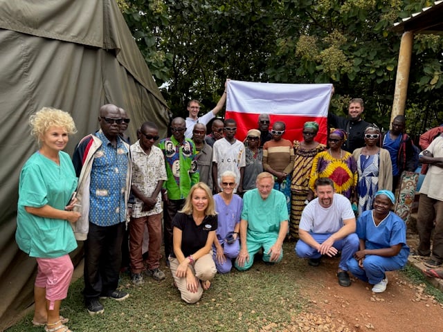 Polscy okuliści leczyli wzrok w jednym z najbiedniejszych państw świata [+GALERIA]