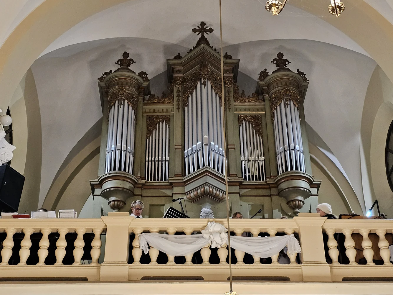 Wójcin: bp Damian Bryl wybudził organy