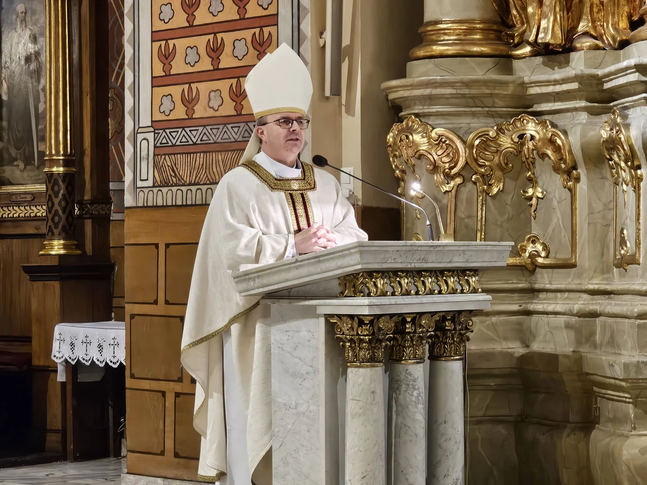 Bp Bryl do nauczycieli: bądźcie pielgrzymami nadziei w waszych szkołach