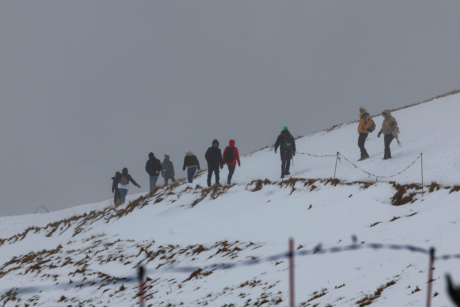 Tatry: trudne warunki na tatrzańskich szlakach – miejscami śnieg i oblodzenia