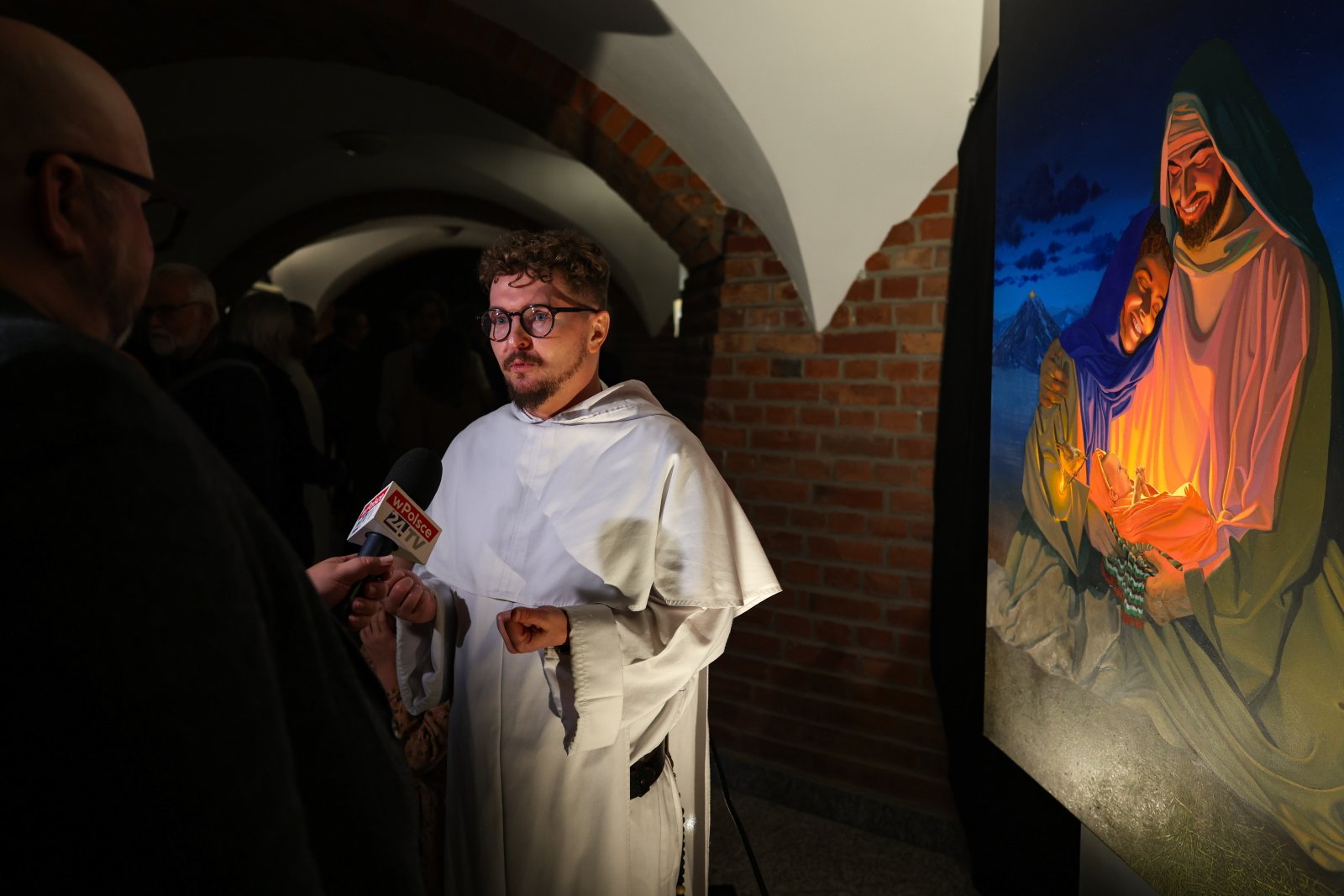 „Namalować katolicyzm od nowa” – w Warszawie odbył się wernisaż wystawy [+GALERIA]