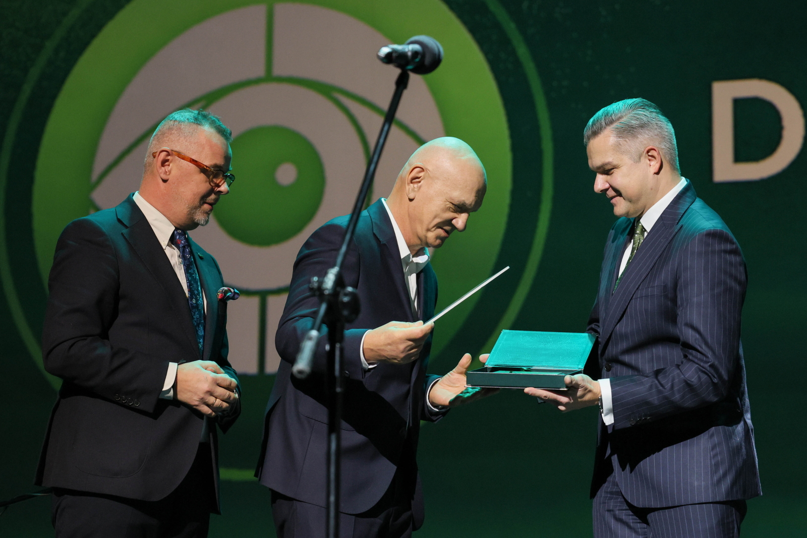 Dariusz Rosiak ze specjalną Nagrodą PAP im. Ryszarda Kapuścińskiego „Za objaśnianie świata”