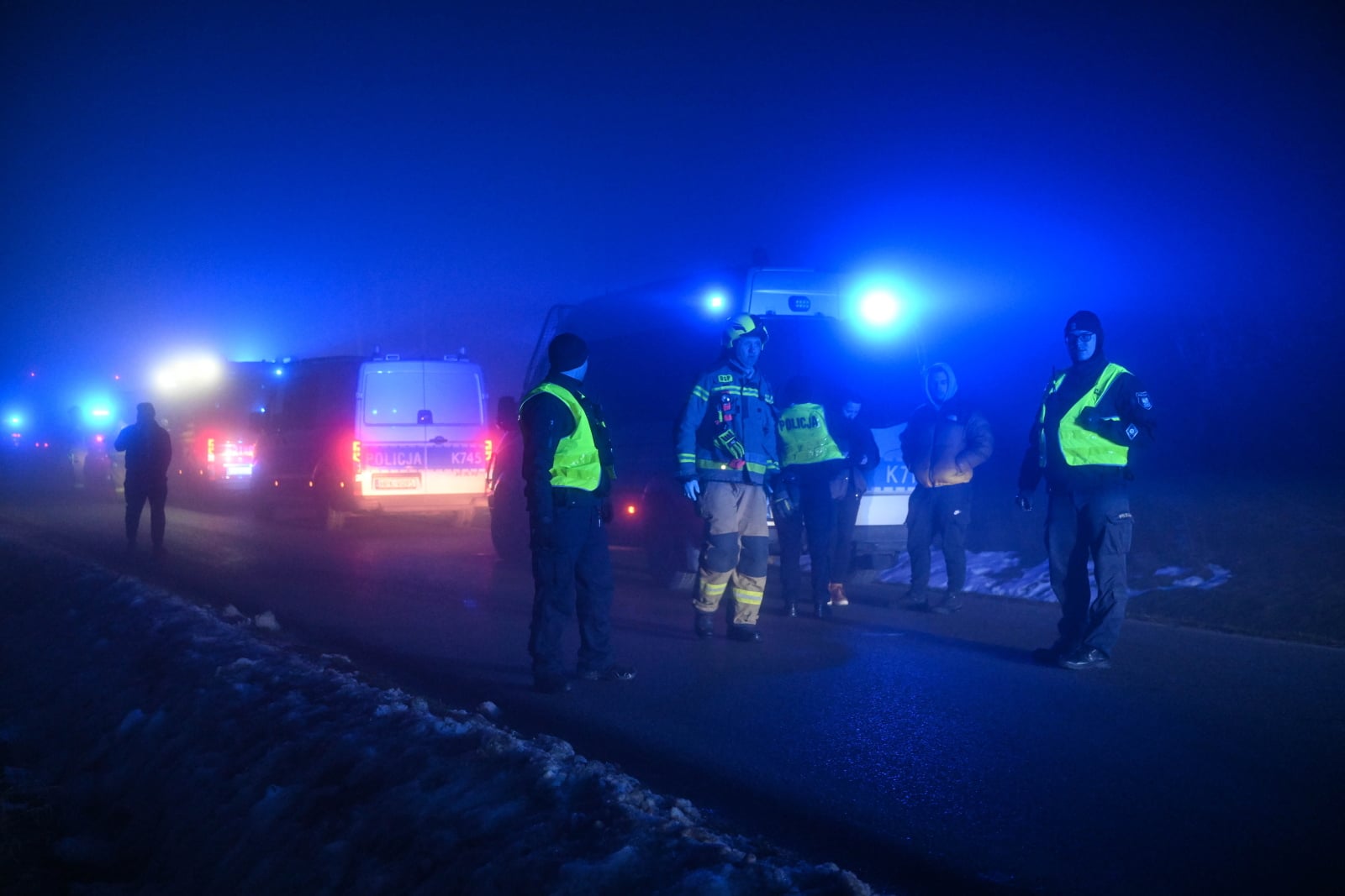 Koło Rzeszowa rozbił się śmigłowiec. Zginęły dwie osoby [+GALERIA]
