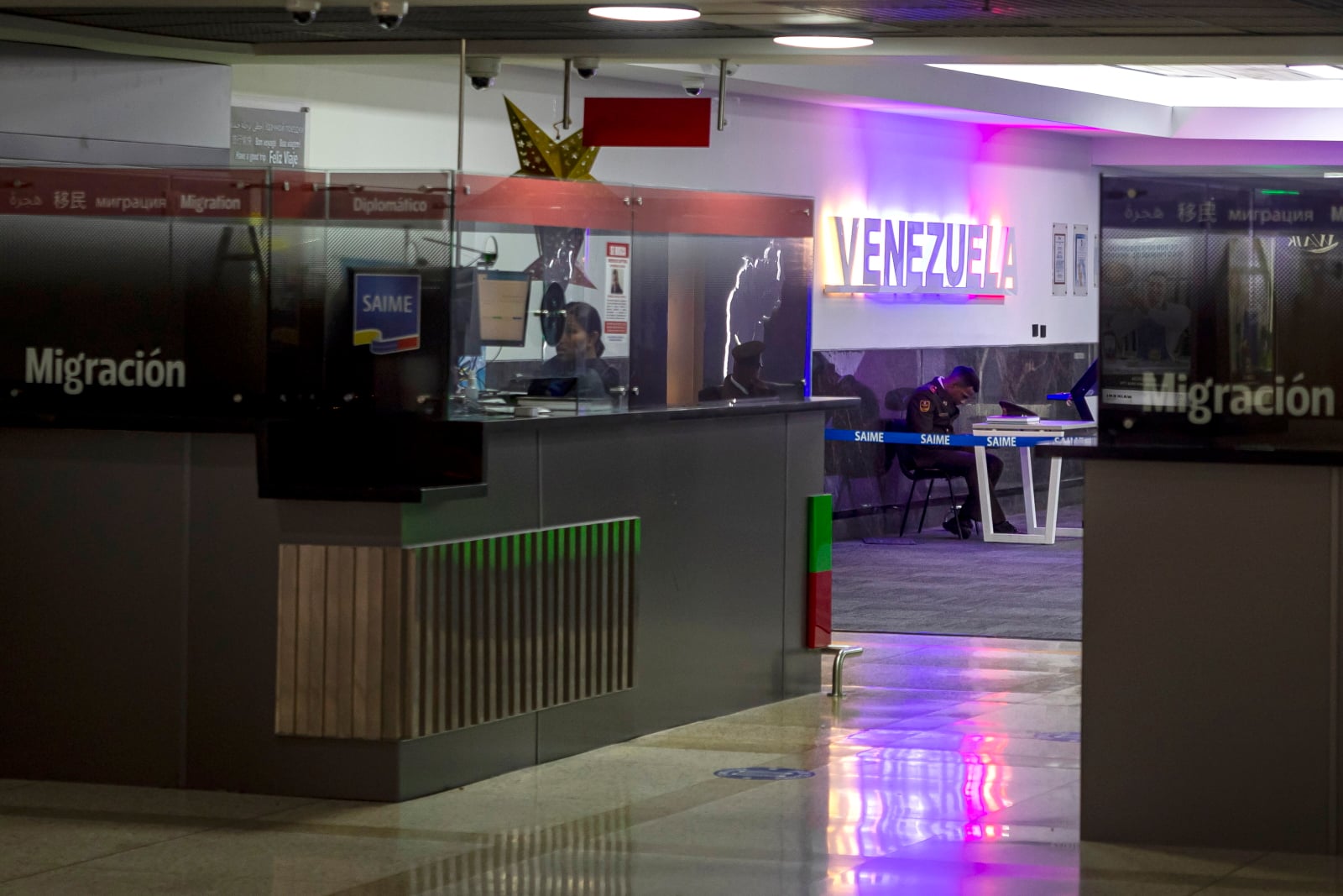 Trump do linii, pilotów: uznajcie przestrzeń powietrzną nad Wenezuelą za zamkniętą