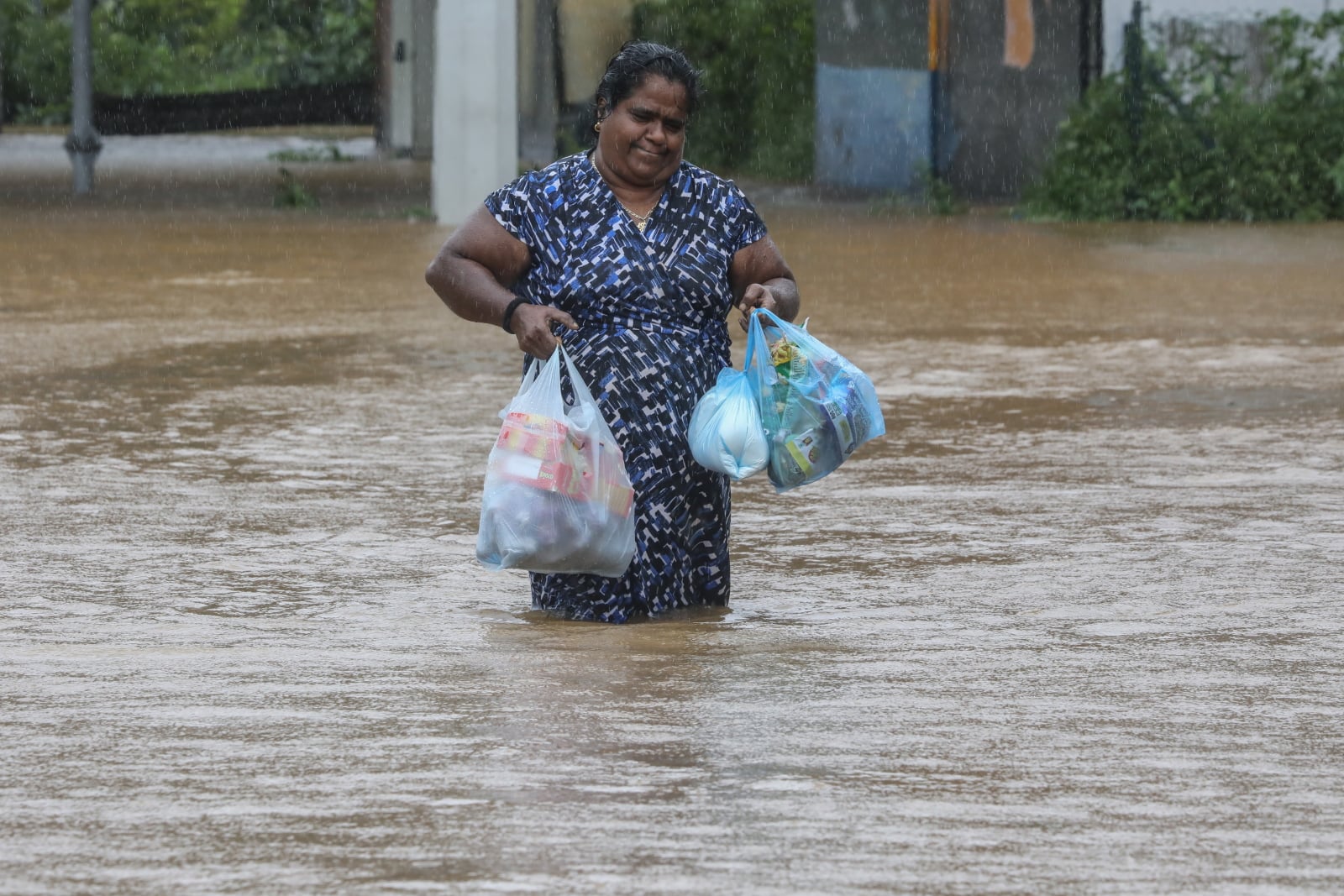 Sri Lanka: ponad 120 zginęło wskutek powodzi i osuwisk, 130 jest zaginionych [+GALERIA]