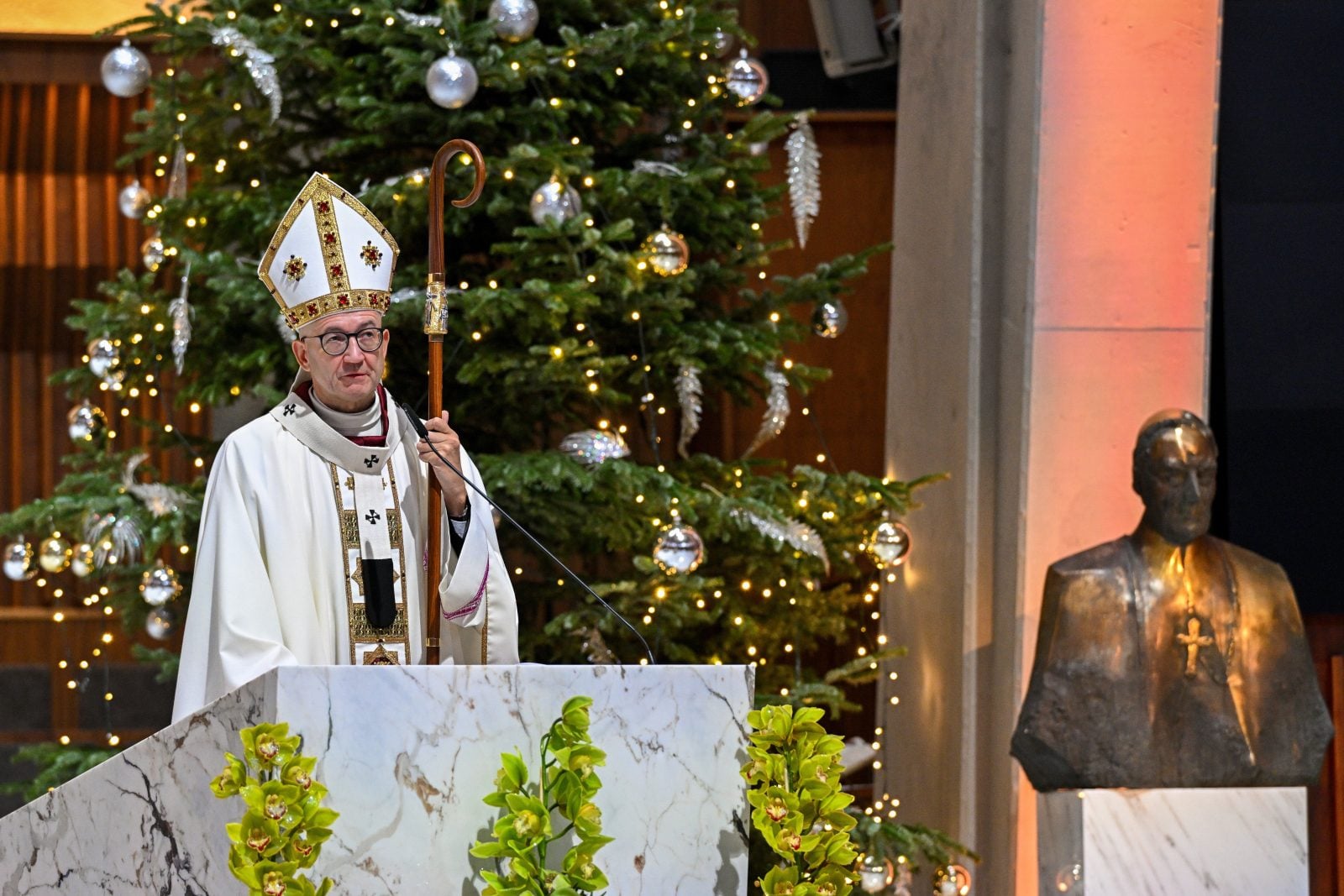 Abp Galbas do małżonków: dziękuję, iż jesteście dla Kościoła świadectwem miłości [+GALERIA]