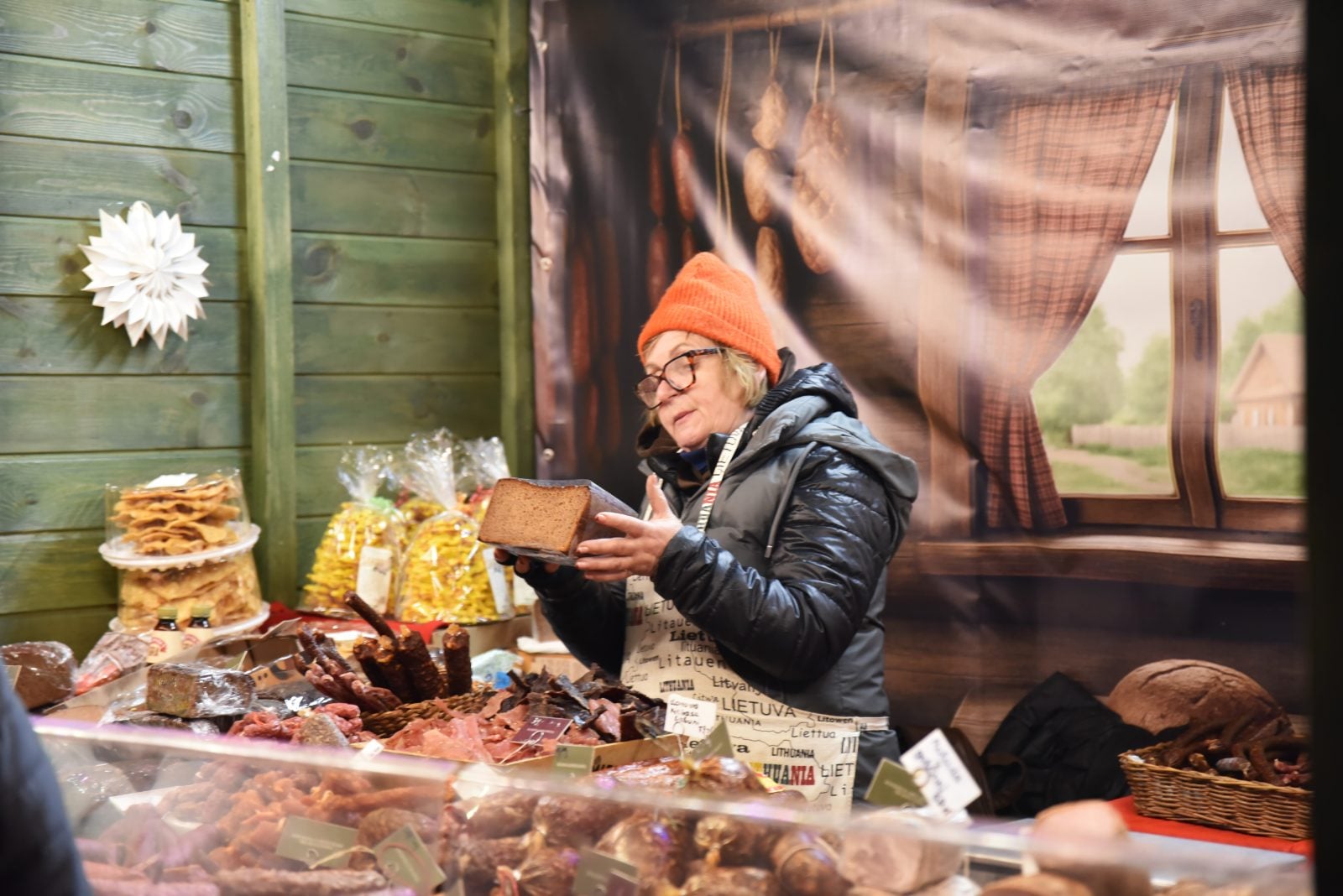 Poznań: jak wygląda jarmark świąteczny na chwilę przed Bożym Narodzeniem? [+GALERIA]