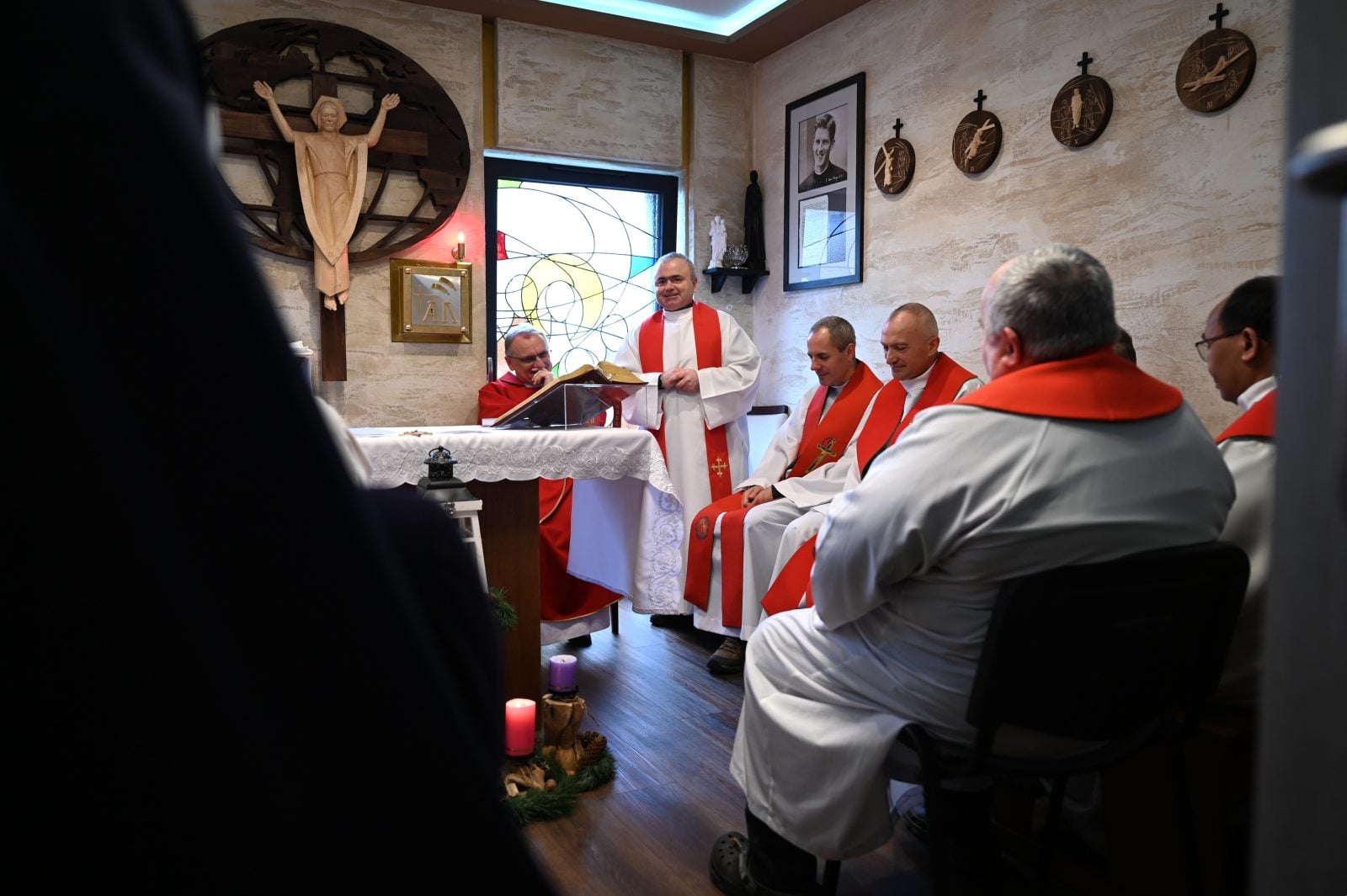 Poznań: msza św. w kaplicy pw. bł. Mario Borzagi OMI i oblackich męczenników z Laosu [+GALERIA]