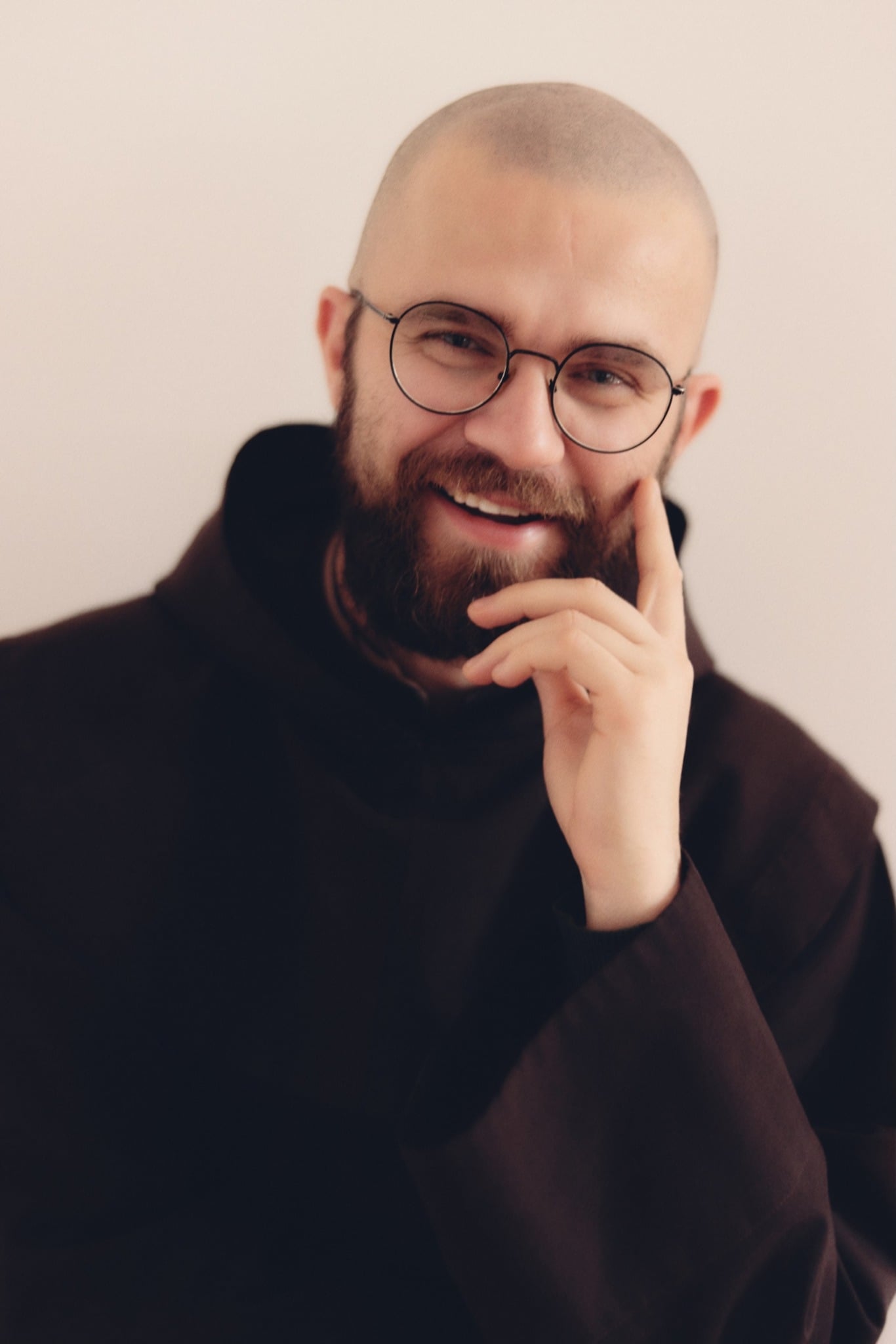 Mateusz Filipowski OCD: Bóg szuka tych, którzy są poza widzialnymi granicami Kościoła [ROZMOWA] 