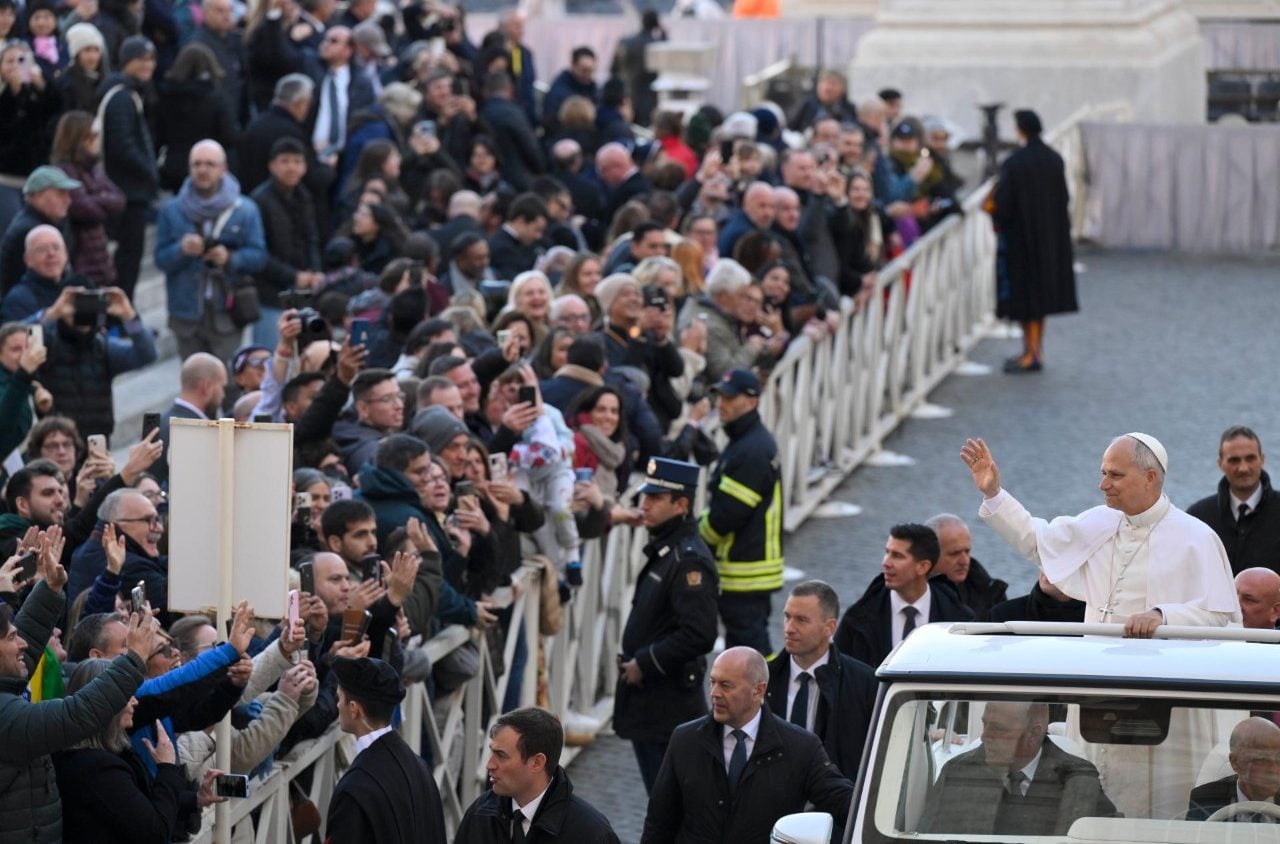 Rysunki, wiersze i pieśni – dar niemieckich więźniarek dla apieża
