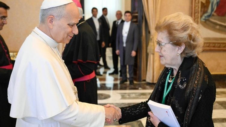 Papież: AI już wpływa na młodych, potrzeba pilnych działań