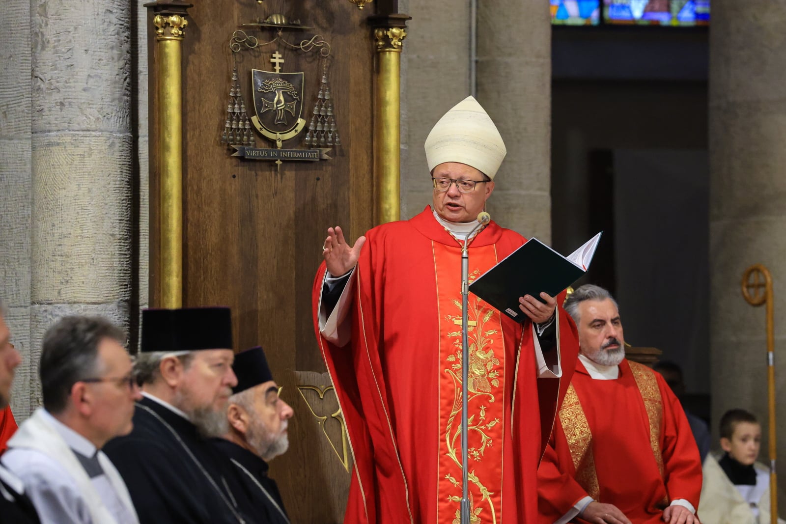 Kard. Ryś przewodniczył Mszy św. dziękczynnej za posługę w Łodzi [+GALERIA]