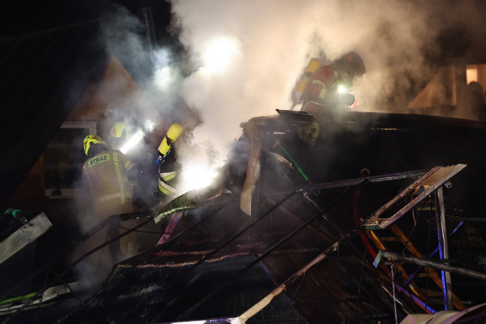 Pożar lokalu na Krupówkach. Dwie osoby nieprzytomne [+GALERIA]